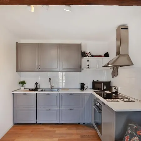 Old 2 Terraces Sea And Mountain Views Apartmán